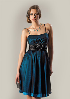 Kleider von Fashion NY